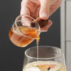 3 Stück Glas Messbecher Hitzebeständiger Holzgriff Glaswaage Tasse Milchtasse Glasmessbecher 50ml/100ml/150ml -Küchenutensilien Laden 0e0b93f5734a157530d1f19fbfb9111e