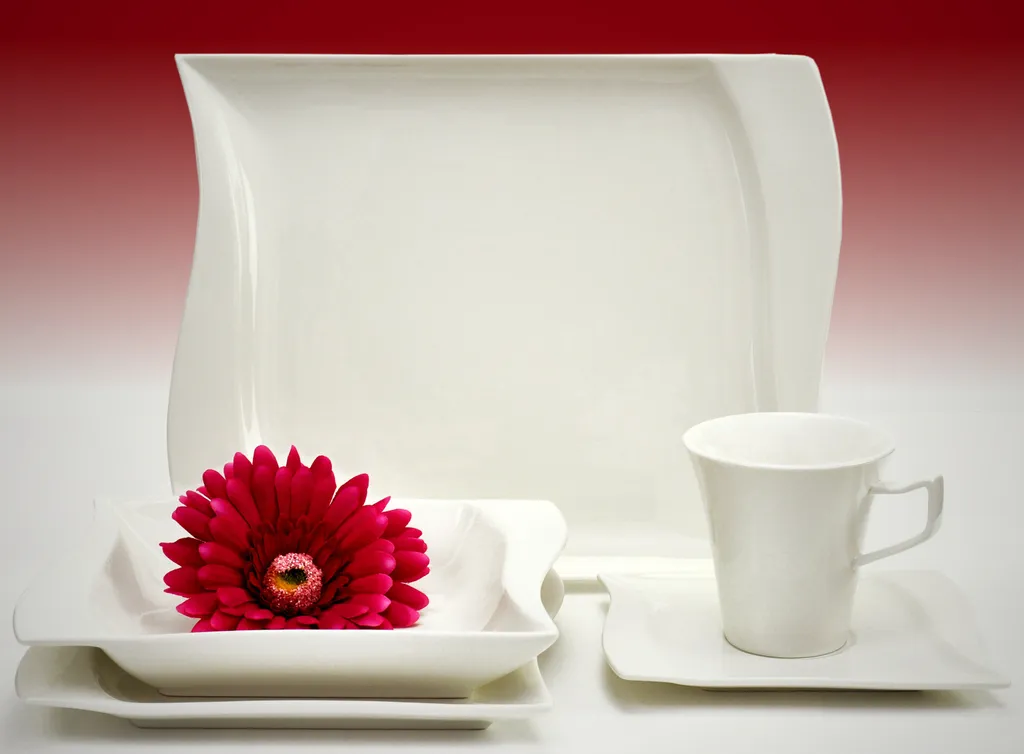 Kombiservice 30-tlg. Harmony, Eckig Mit Geschwungener Kante 3 Kombiservice 30-tlg. Harmony, Eckig Mit Geschwungener Kante