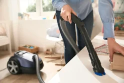 Philips Performer Silent Beutel Staubsauger, Allergiefilter, 99.9 % Staubaufnahme, 750 W, Rot (FC8784/09) -Küchenutensilien Laden 1d5dd7c90b10fb43d76dbfd5a9b69966