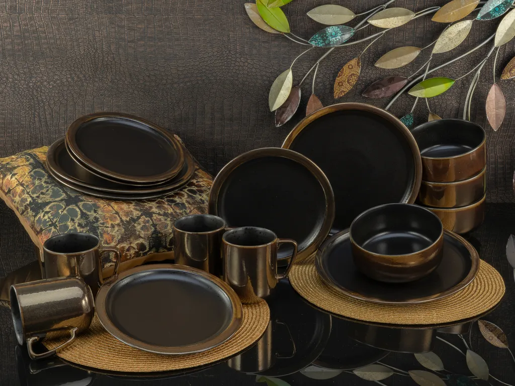 CreaTable 23592 Kombiservice Modern Industrial Für 4 Personen, Steinzeug, Schwarz/gold (1 Set, 16-teilig) 7 CreaTable 23592 Kombiservice Modern Industrial Für 4 Personen, Steinzeug, Schwarz/gold (1 Set, 16-teilig) – Bild 5