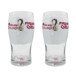 Ein Paar Biergläser Für Die FIFA-Weltmeisterschaft Qatar 2022