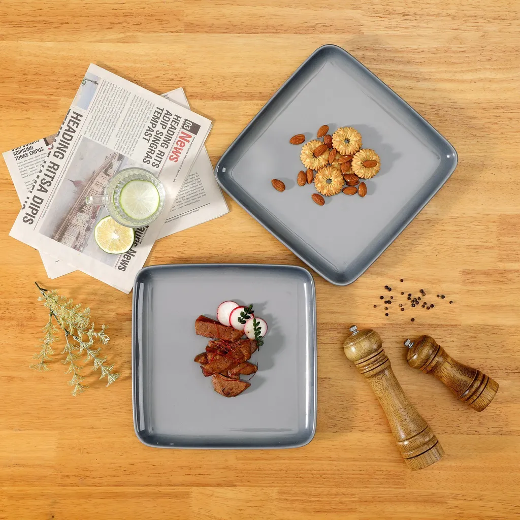 LOVECASA Tafelservice, 4-tlg Set Quadratische Speiseteller Aus Steingut, Flachteller, Frühstücksteller Für 4 Personen, Grau 8 LOVECASA Tafelservice, 4-tlg Set Quadratische Speiseteller Aus Steingut, Flachteller, Frühstücksteller Für 4 Personen, Grau – Bild 6