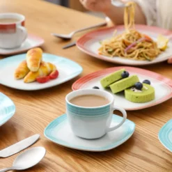 VEWEET Tafelservice 'SPARK' Aus Porzellan, 60-tlg Kombiservice, Kaffeetassen, Untertasse, Dessertteller, Speiseteller Und Suppenteller, Komplettservice Für 12 Personen -Küchenutensilien Laden 45b7bde9dcc1f26e9fd3a3485f4c549c