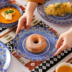 Vancasso Tafelservice Porzellan, Mandala 16 Teiliges Essgeschirr Kombiservice, Handbemaltes Geschirrset Für 4 Personen, Böhmischer Stil 15 Vancasso Tafelservice Porzellan, Mandala 16 Teiliges Essgeschirr Kombiservice, Handbemaltes Geschirrset Für 4 Personen, Böhmischer Stil -Küchenutensilien Laden 5f22794ef3ef554c4f82b95de141815c