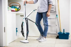 Leifheit Dampfreiniger CleanTenso Inkl. 2er Set Ersatz-Wischbezüge -Küchenutensilien Laden 6be0f4f5498163cdceada789506555cb