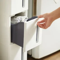 SONGMICS Küchenregal, Nischenregal Mit Rollen, Schmaler Rollwagen Mit 4 Schubladen, Mobil, Ausziehbar, Badregal, Küchenschrank Mit Rädern, PP-Kunststoff, Platzsparend, 45 X 17 X 84 Cm, Weiß-grau KFR008G01 -Küchenutensilien Laden 8db14feb0476406cf14b04fc469315ca