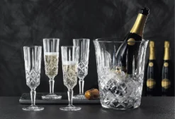 Nachtmann Champagnerglas Set/4 617/9 Noblesse UK/4 104248 -Küchenutensilien Laden c8b97ce5aa086a35f7f181046e1ddc4f