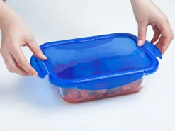 Pyrex Cook & Go Glas Square Teller Mit Deckel 0.9l -Küchenutensilien Laden d3e6f1ff6603bc3c8a9a4f3b03746462