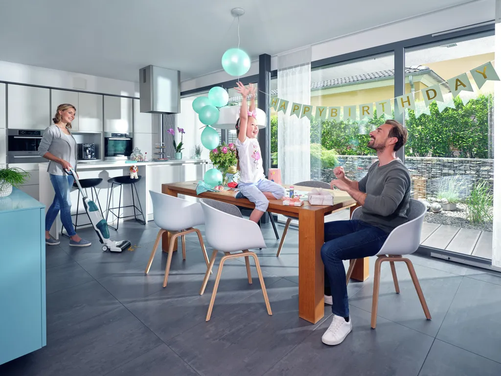 Leifheit Set Akku-Saugwischer Regulus Aqua PowerVac Inkl. Zwei Extra Reinigungswalzen 10 Leifheit Set Akku-Saugwischer Regulus Aqua PowerVac Inkl. Zwei Extra Reinigungswalzen – Bild 8